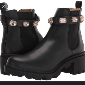 Steve Madden amulet booties